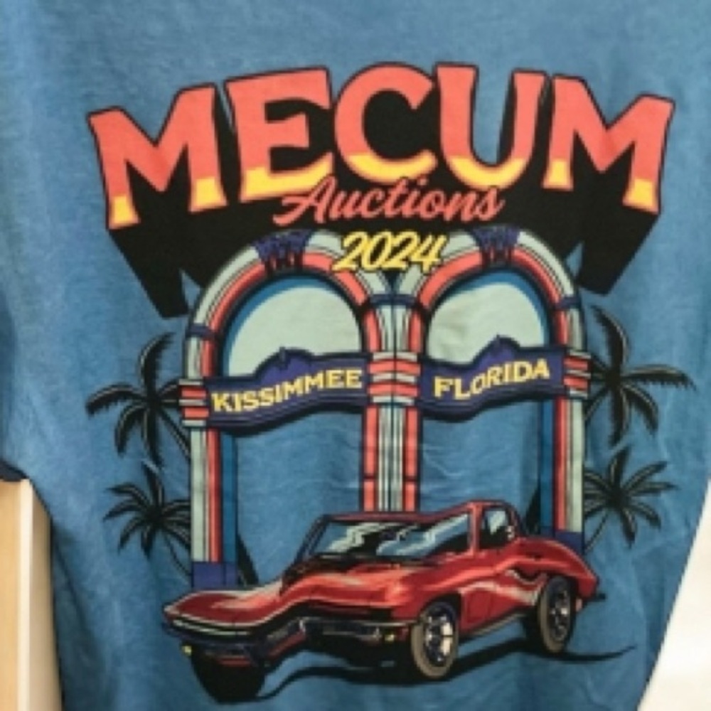 Blue Mecum Auctions T-Shirt with Red Car Graphic